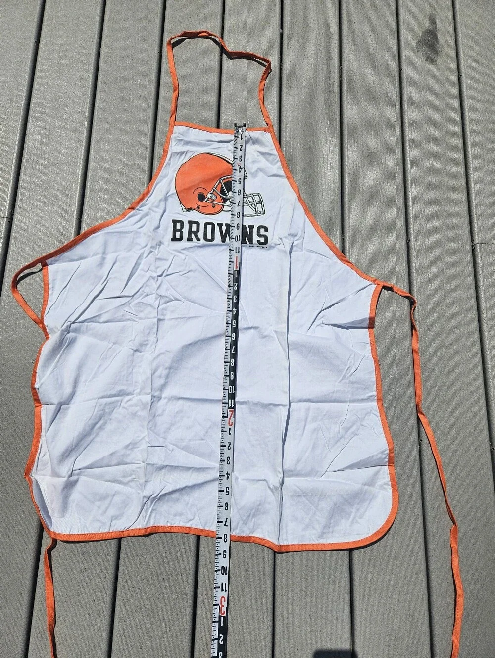 Cleveland Browns NFL Apron - Official Fan Gear for BBQ, Tailgating & Grilling